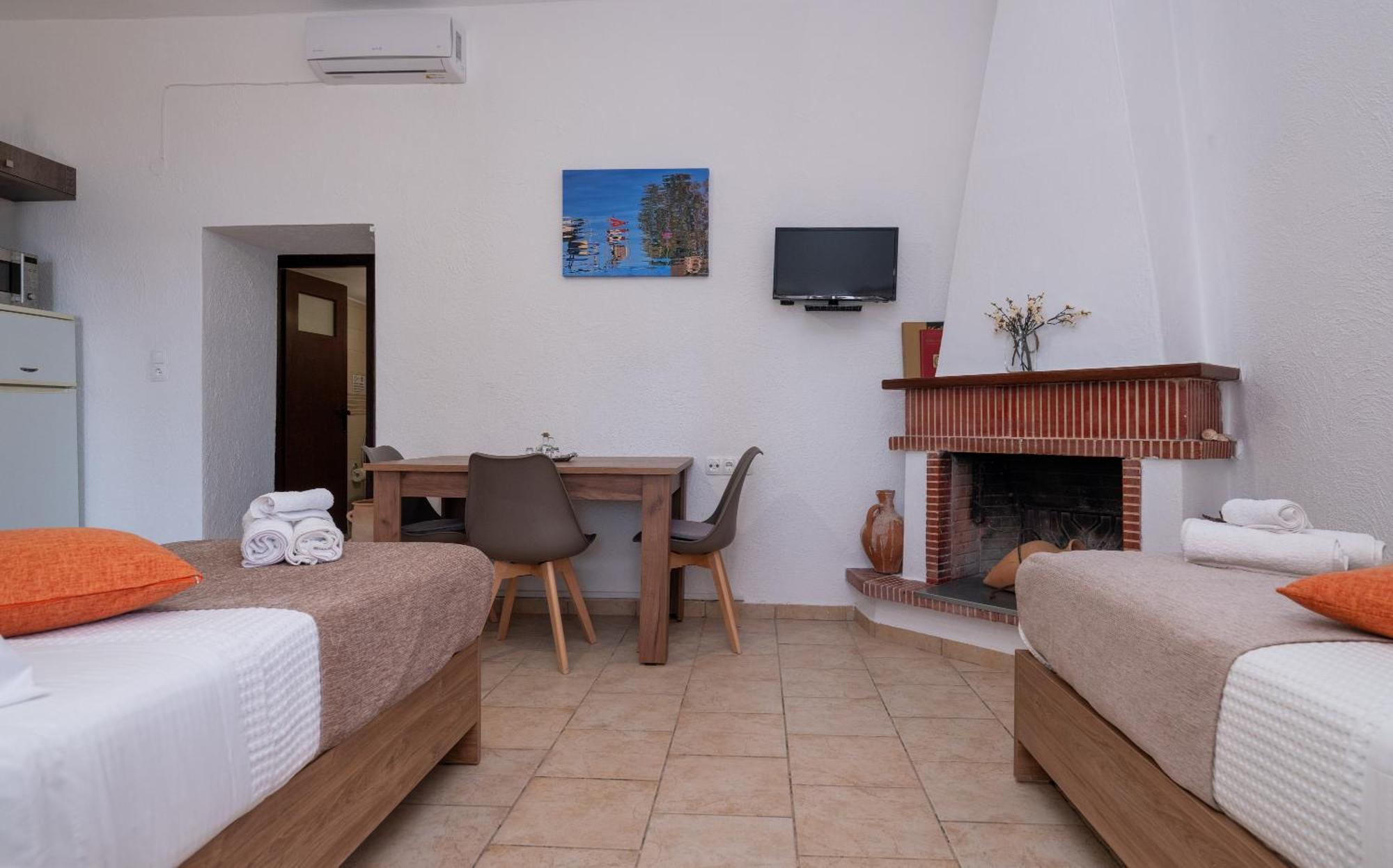 Atalanti Seaside Junior Suites Keratokampos Exterior photo